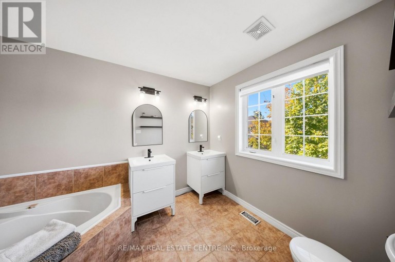 5300 PICKETTS WAY, Burlington (Orchard), Ontario, L7L7J6