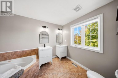 5300 PICKETTS WAY Burlington (Orchard) Ontario photo 24