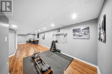5300 PICKETTS WAY Burlington (Orchard) Ontario photo 40