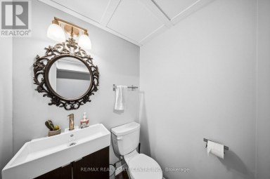 5300 PICKETTS WAY Burlington (Orchard) Ontario photo 41