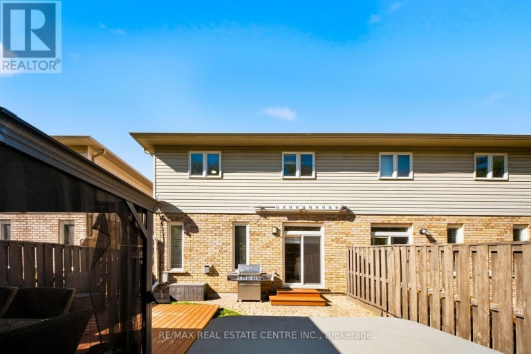 5300 PICKETTS WAY, Burlington (Orchard), Ontario, L7L7J6