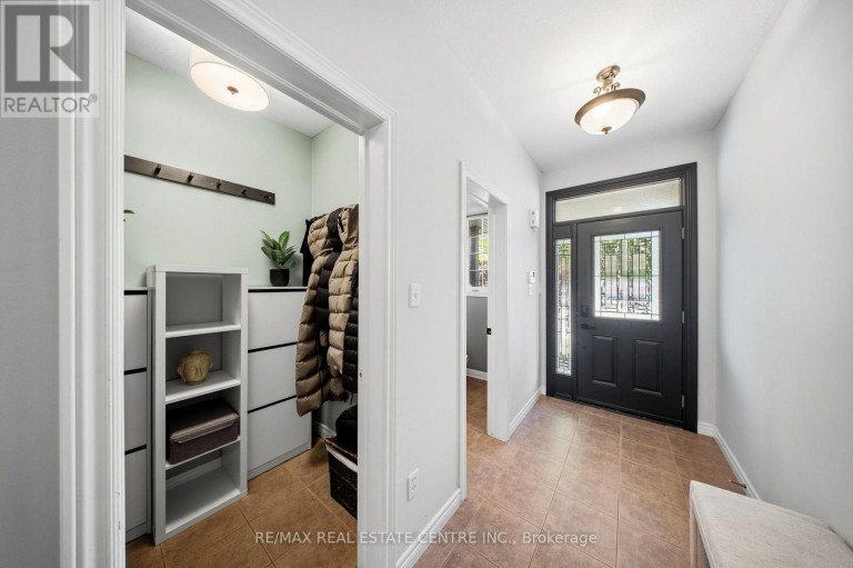 5300 PICKETTS WAY, Burlington (Orchard), Ontario, L7L7J6