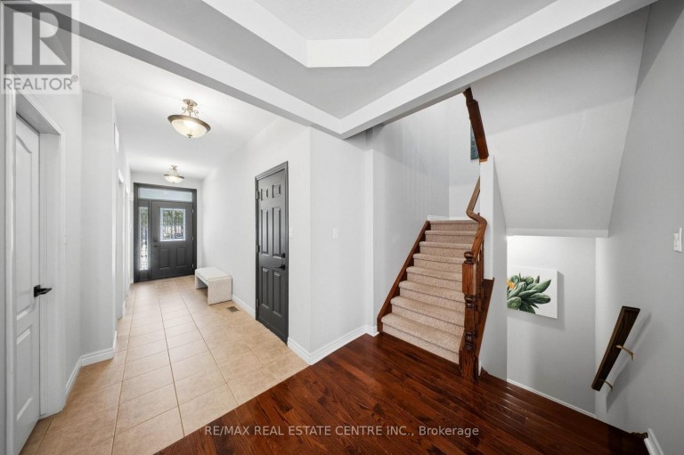 5300 PICKETTS WAY, Burlington (Orchard), Ontario, L7L7J6