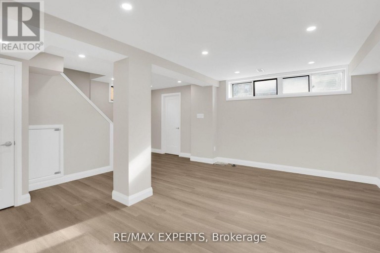 438 GLEN PARK AVENUE, Toronto (Yorkdale-Glen Park), Ontario, M6B2E7