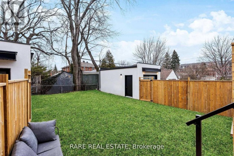 21 TWENTY NINTH STREET, Toronto (Long Branch), Ontario, M8W3A9