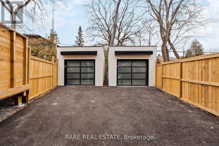 21 TWENTY NINTH STREET, Toronto (Long Branch), Ontario, M8W3A9