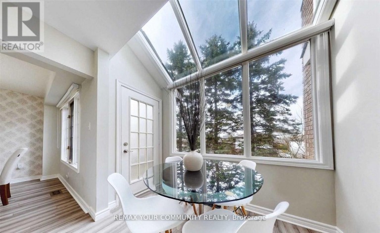 31 - 310 CHRISTOPHER DRIVE, Cambridge, Ontario, N1P1B4