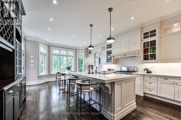 5 WESTGROVE CRESCENT, Toronto (Bedford Park-Nortown), Ontario, M5N2S7