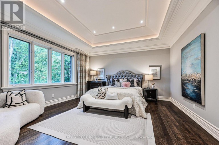 5 WESTGROVE CRESCENT, Toronto (Bedford Park-Nortown), Ontario, M5N2S7