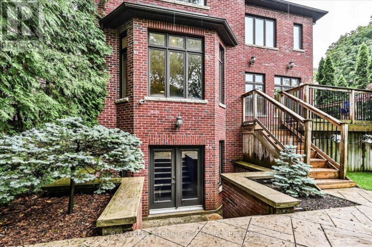 5 WESTGROVE CRESCENT, Toronto (Bedford Park-Nortown), Ontario, M5N2S7