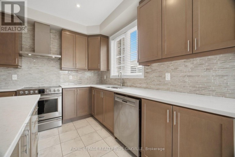 3445 GEORGE SAVAGE AVENUE, Oakville (GO Glenorchy), Ontario, L6M1R6