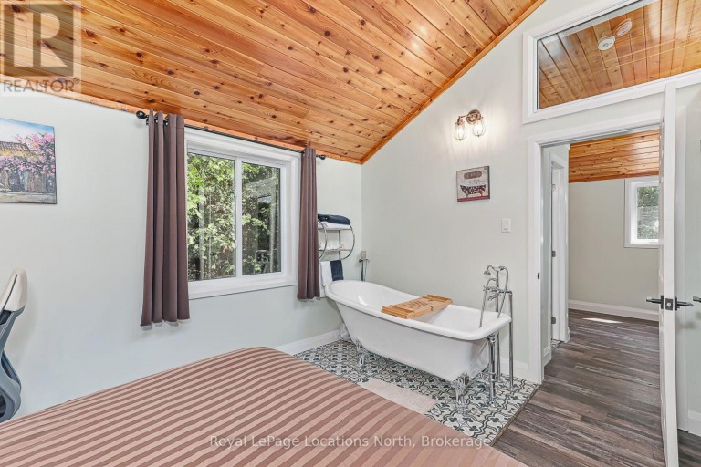157 WOODLAND PARK ROAD, Blue Mountains, Ontario, N0H1J0