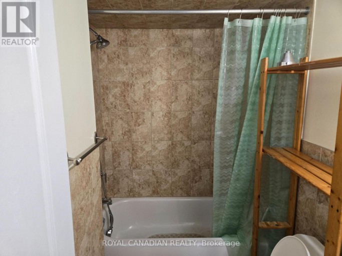 BSMT - 60 AGNES STREET, Mississauga (Cooksville), Ontario, L5B1J7