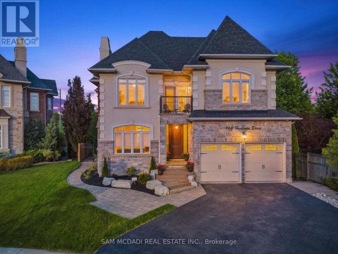 962 FREDONIA DRIVE, Mississauga (Erindale), Ontario, L5C2W4
