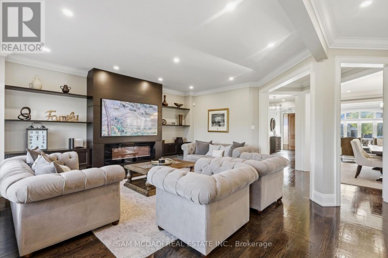 962 FREDONIA DRIVE, Mississauga (Erindale), Ontario, L5C2W4