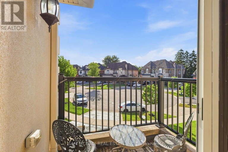962 FREDONIA DRIVE, Mississauga (Erindale), Ontario, L5C2W4