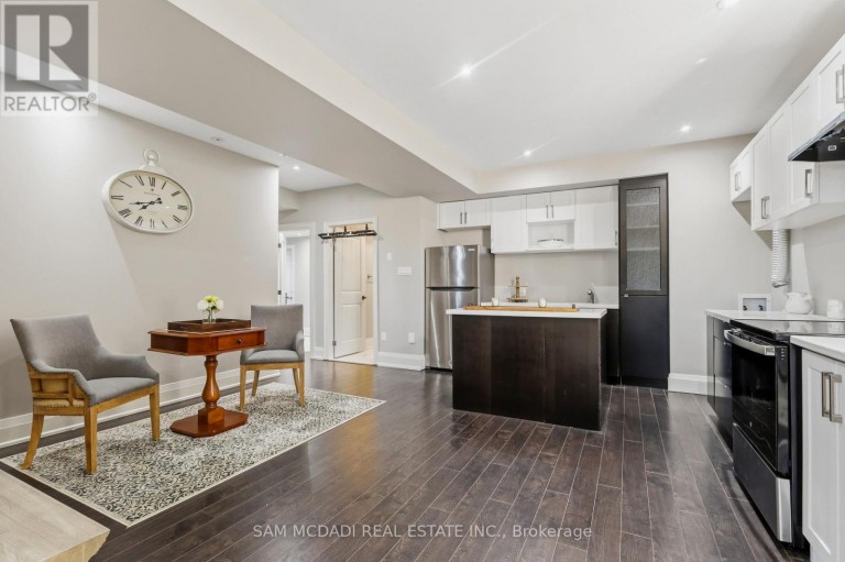 962 FREDONIA DRIVE, Mississauga (Erindale), Ontario, L5C2W4