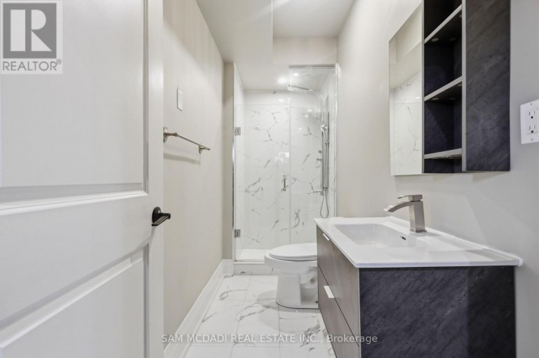 962 FREDONIA DRIVE, Mississauga (Erindale), Ontario, L5C2W4