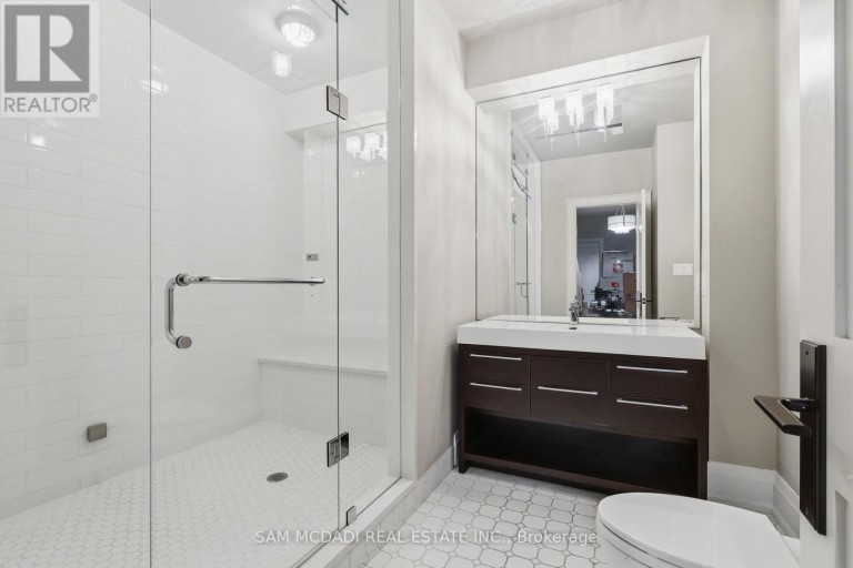962 FREDONIA DRIVE, Mississauga (Erindale), Ontario, L5C2W4