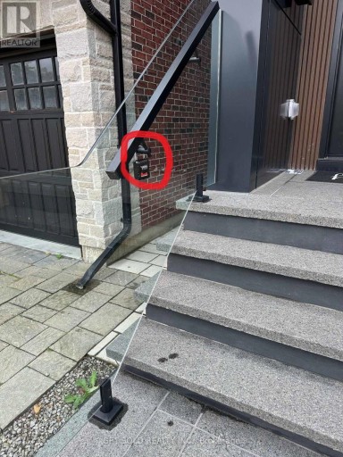 551 BROADWAY AVENUE, Toronto (Leaside), Ontario, M4G2S2