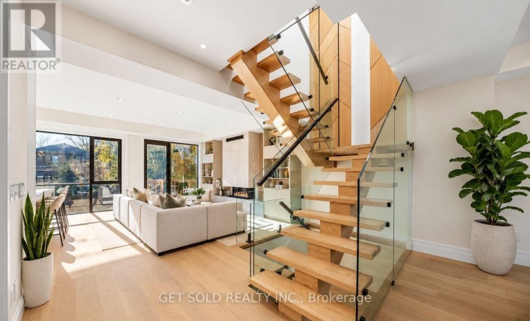 551 BROADWAY AVENUE, Toronto (Leaside), Ontario, M4G2S2