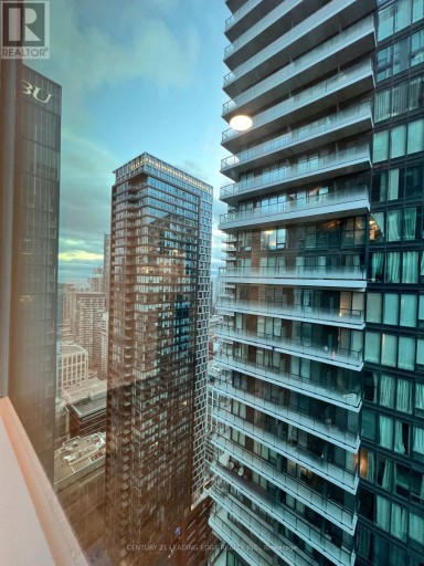 3804 - 327 KING STREET W, Toronto (Waterfront Communities), Ontario, M5V0W7