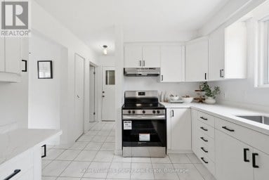 877 CAPRI COURT Oshawa (Donevan) Ontario photo 14