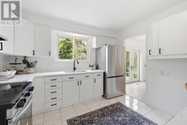 877 CAPRI COURT Oshawa (Donevan) Ontario photo 15