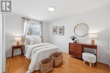 877 CAPRI COURT Oshawa (Donevan) Ontario photo 22