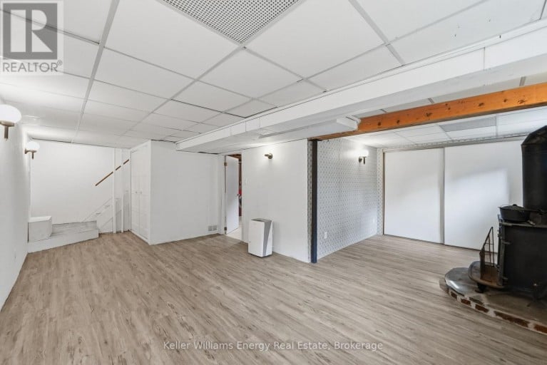 877 CAPRI COURT, Oshawa (Donevan), Ontario, L1H1S2