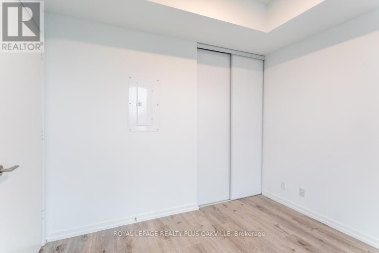 3801 - 7890 JANE STREET, Vaughan (Vaughan Corporate Centre), Ontario, L4K0K9