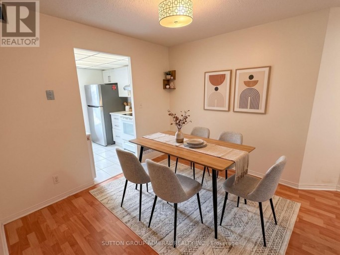 2216 - 155 HILLCREST AVENUE, Mississauga (Cooksville), Ontario, L5B3Z2