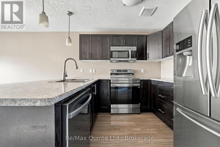 32 CORTLAND CRESCENT, Quinte West (Murray Ward), Ontario, K8V0E9