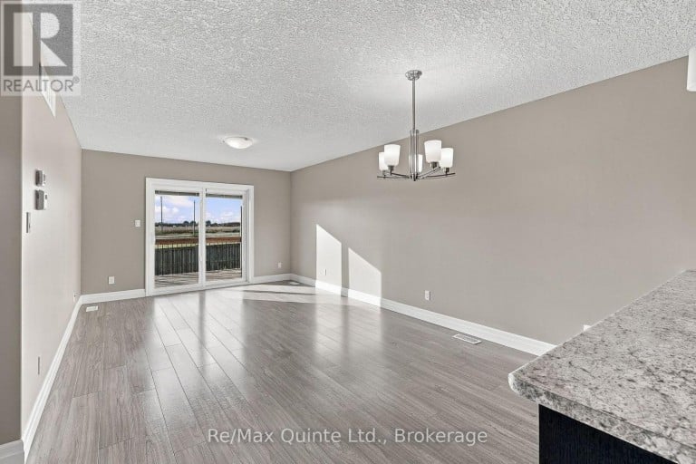 32 CORTLAND CRESCENT, Quinte West (Murray Ward), Ontario, K8V0E9