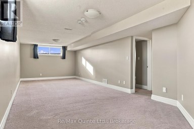 32 CORTLAND CRESCENT Quinte West (Murray Ward) Ontario photo 23