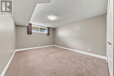 32 CORTLAND CRESCENT Quinte West (Murray Ward) Ontario photo 26
