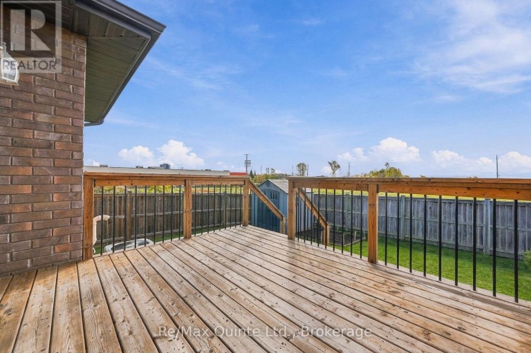 32 CORTLAND CRESCENT, Quinte West (Murray Ward), Ontario, K8V0E9