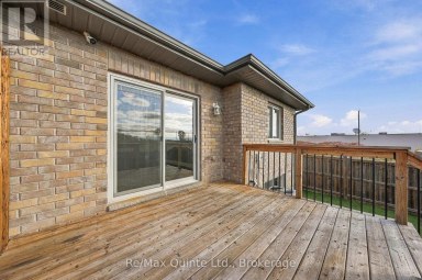 32 CORTLAND CRESCENT Quinte West (Murray Ward) Ontario photo 38