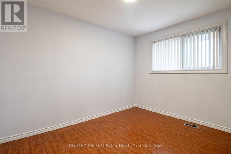 UPPER - 57 CHANCELLOR DRIVE, Toronto (Woburn), Ontario, M1G2W4