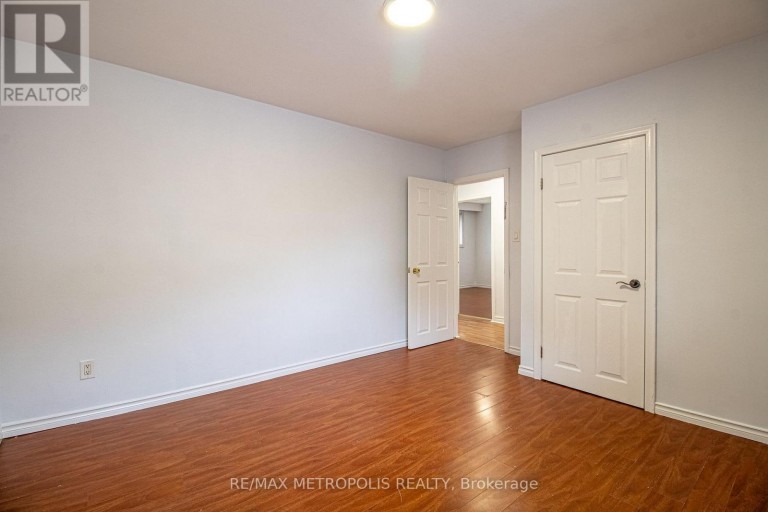 UPPER - 57 CHANCELLOR DRIVE, Toronto (Woburn), Ontario, M1G2W4