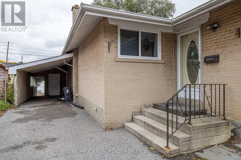 UPPER - 57 CHANCELLOR DRIVE, Toronto (Woburn), Ontario, M1G2W4