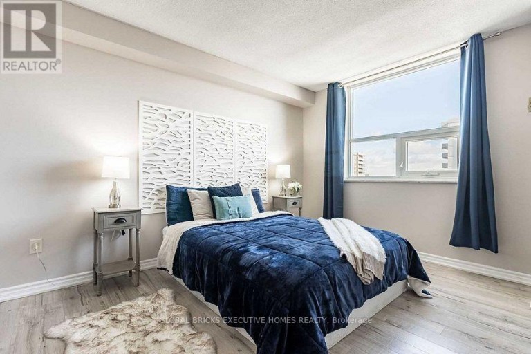 1101 - 4 LISA STREET, Brampton (Queen Street Corridor), Ontario, L6T4B6
