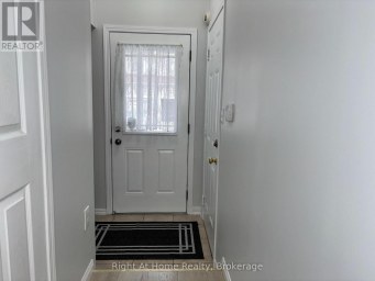 19 - 23 CONNELL LANE Clarington (Bowmanville) Ontario photo 3