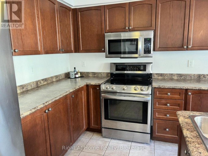 19 - 23 CONNELL LANE, Clarington (Bowmanville), Ontario, L1C0L1