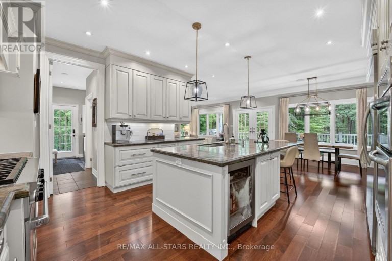 3 BRIDGEWATER DRIVE, Richmond Hill, Ontario, L4E3N4