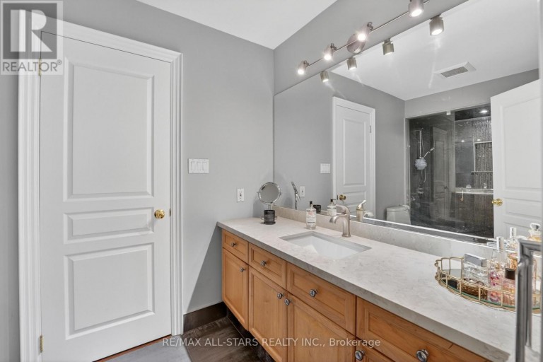 3 BRIDGEWATER DRIVE, Richmond Hill, Ontario, L4E3N4