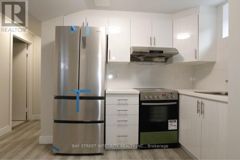 87 TULANE CRESCENT, Toronto (Parkwoods-Donalda), Ontario, M3A2C2