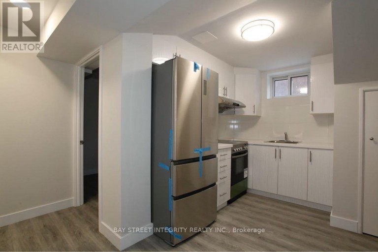 87 TULANE CRESCENT, Toronto (Parkwoods-Donalda), Ontario, M3A2C2