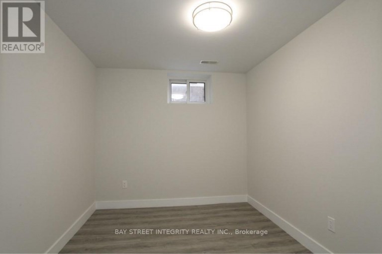 87 TULANE CRESCENT, Toronto (Parkwoods-Donalda), Ontario, M3A2C2