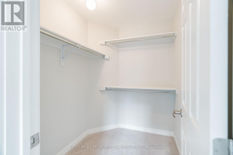 1060 CURRAGLASS WALK, Ottawa, Ontario, K2S2A4
